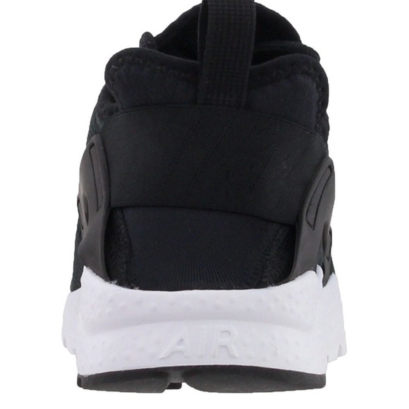 NIKE W AIR HUARACHE RUN ULTRA BLACK & WHITE 7.5 - Picture 2 of 8